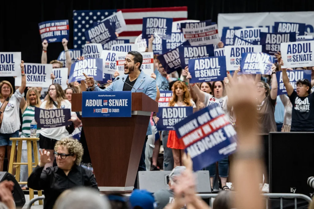 Abdul El-Sayed speaking to a crowd at a rally.(ROSEM MORTON FOR THE 19TH)