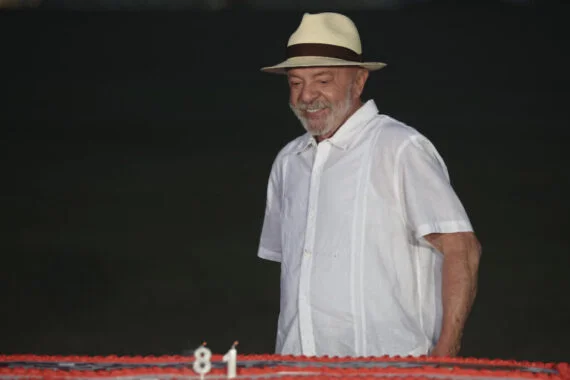 Lula speaking at a birthday event in Brasília