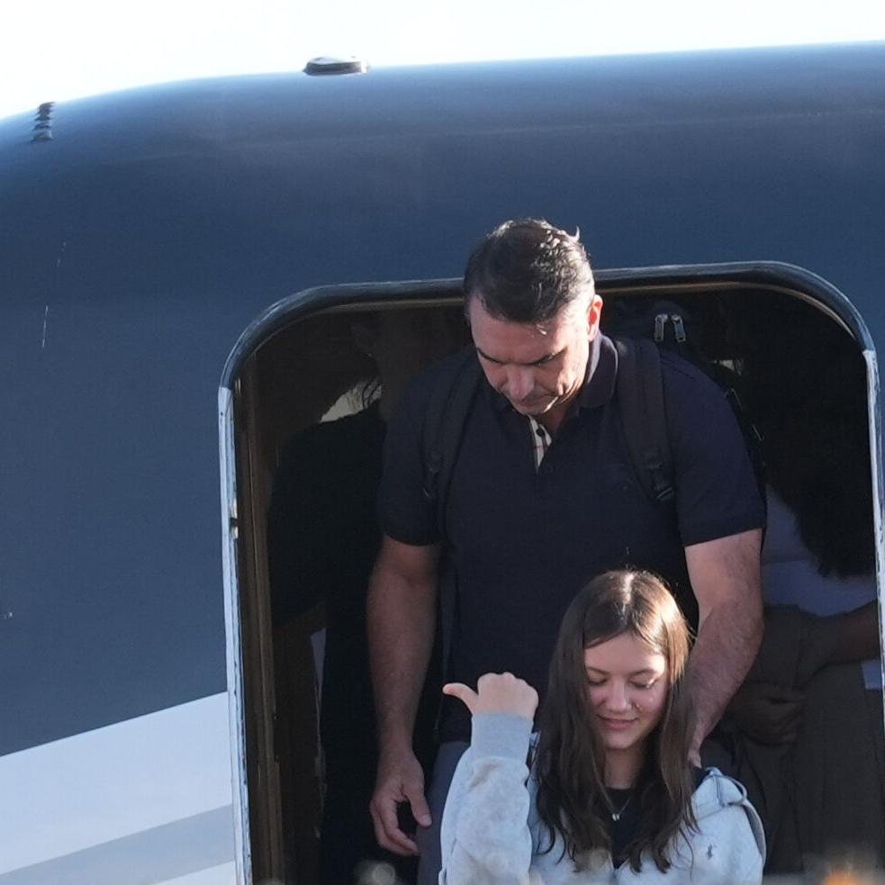 Flávio Bolsonaro Lands in Miami and Declares Himself Brazil's Leader After Election Defeat